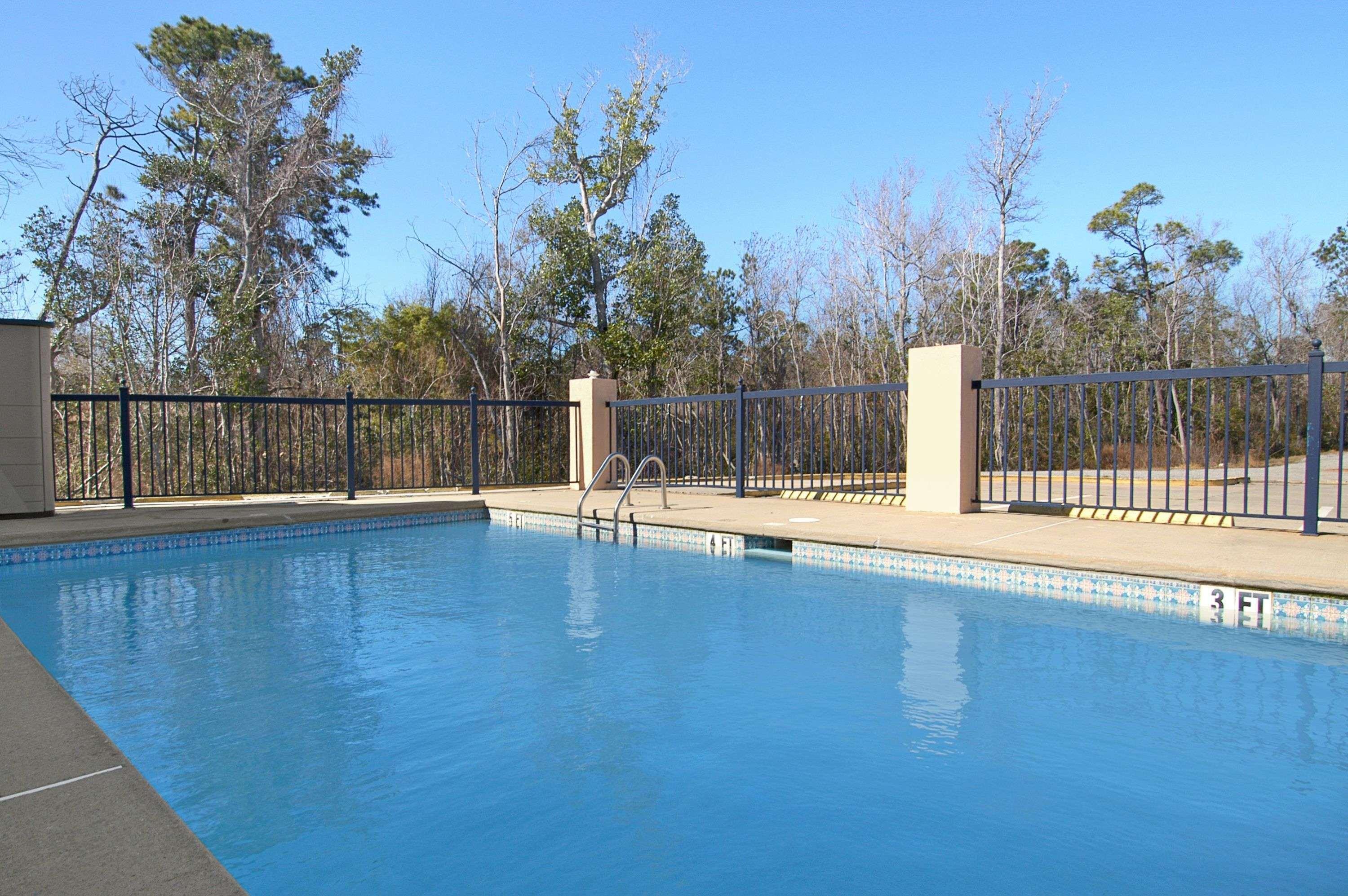 Days Inn By Wyndham Ocean Springs Buitenkant foto