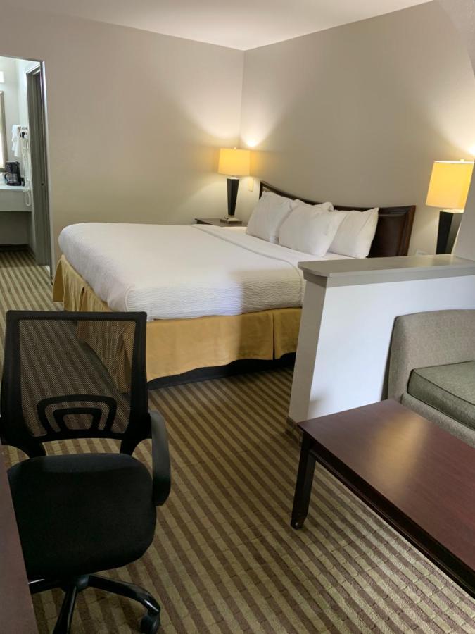 Days Inn By Wyndham Ocean Springs Buitenkant foto